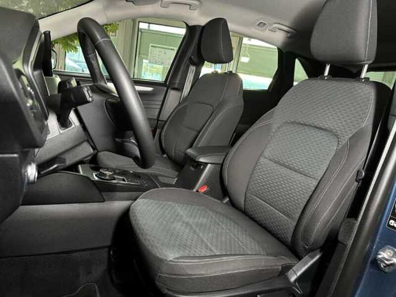 Ford Kuga Cool&Connect+Automatik+Navi+PDC+Sitzheizung