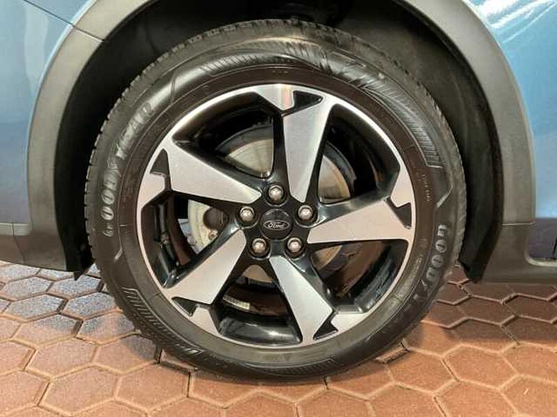 Ford Focus Turnier Active+Automatik+LED+Kamera+Navi