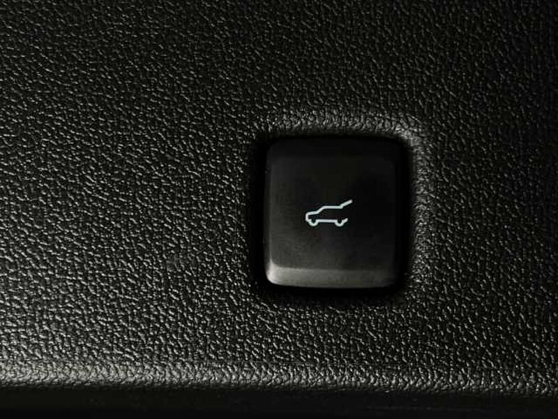 Ford Kuga Vignale+Pano+AHK+B&O+Head-Up+Key-Free