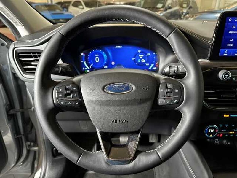 Ford Kuga Vignale+Pano+AHK+B&O+Head-Up+Key-Free