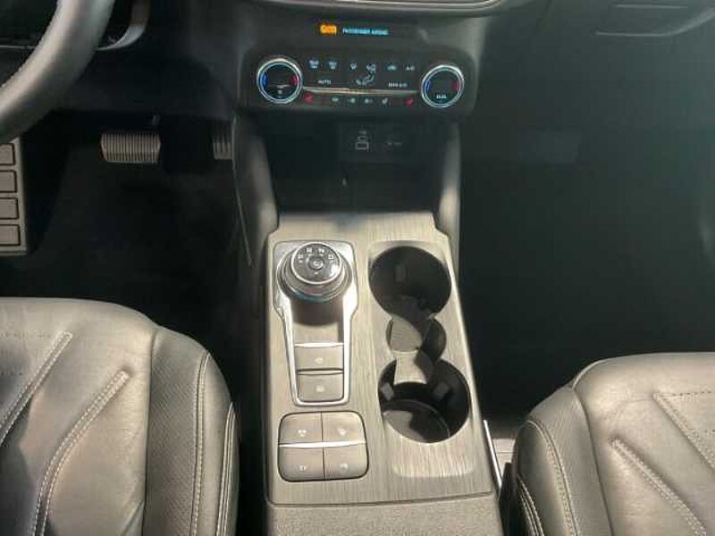 Ford Kuga Plug-In Hybrid Vignale NAVI. PDC. RÜCKF. Sitzheizung