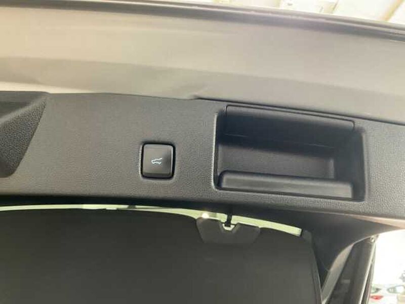 Ford Kuga Plug-In Hybrid Vignale NAVI. PDC. RÜCKF. Sitzheizung