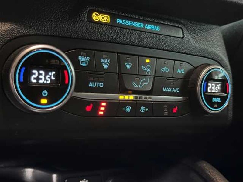 Ford Kuga Cool&Connect+Automatik+PDC+Navi+Sitzheizung