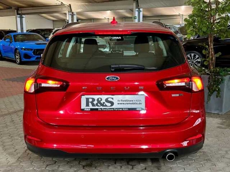 Ford Focus Cool&Connect+Parklpilot+Winter-P. +Tempo