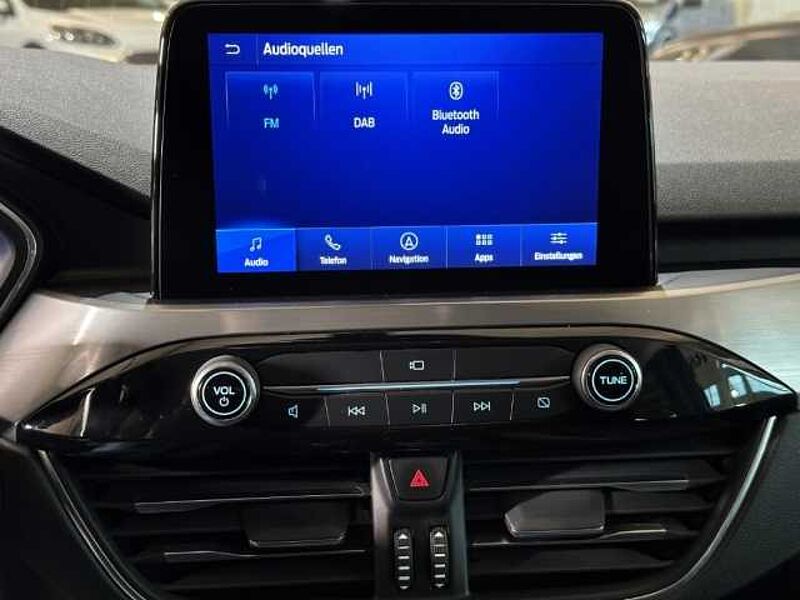 Ford Kuga Titanium+Automatik+AHK+Kamera+Key-Free