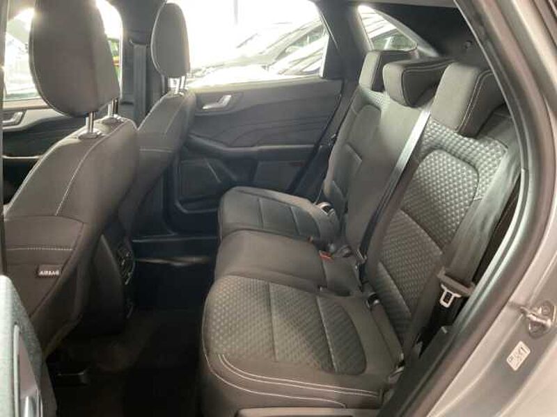 Ford Kuga Plug-In Hybrid Cool & Connect PDC. NAVI. Sitzheizung