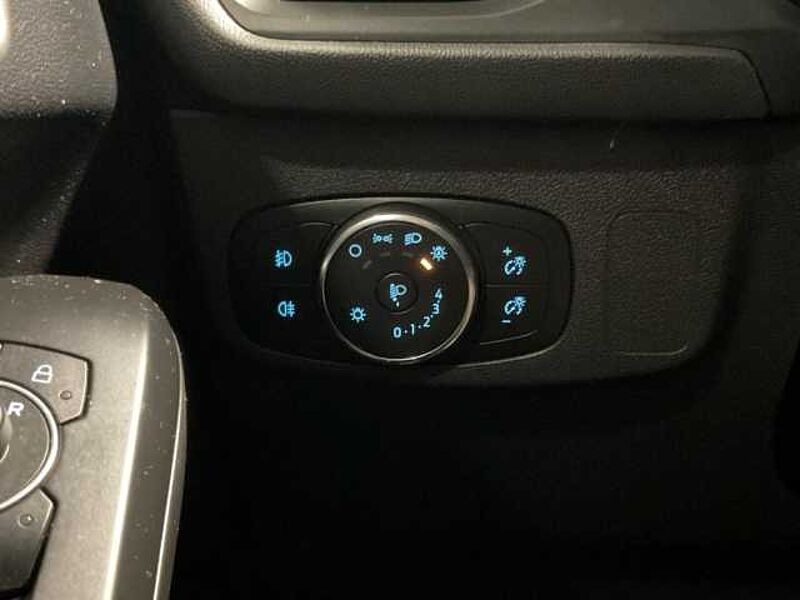 Ford Focus Turnier Titanium RÜCKF. Winter-P. NAVI. PDC