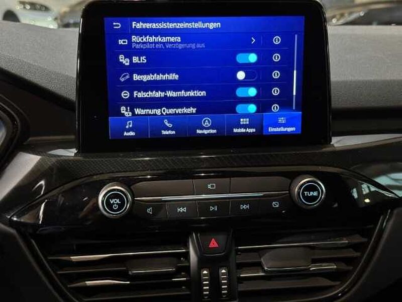 Ford Kuga ST-Line X+AHK+Pano+B&O+Head-Up+Key-Free