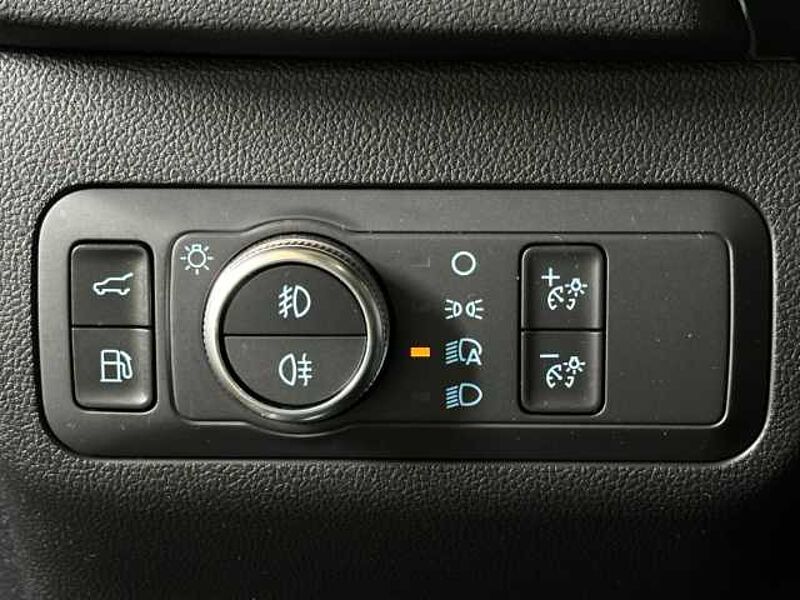 Ford Kuga ST-Line X+Pano+AHK+Head-Up+B&O+Key-Free