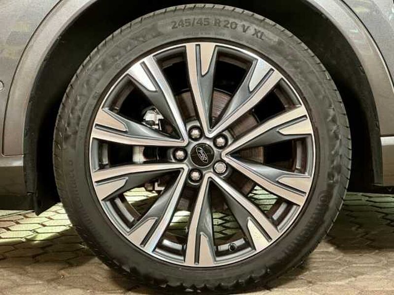 Ford Kuga ST-Line X+Pano+AHK+Head-Up+B&O+Key-Free