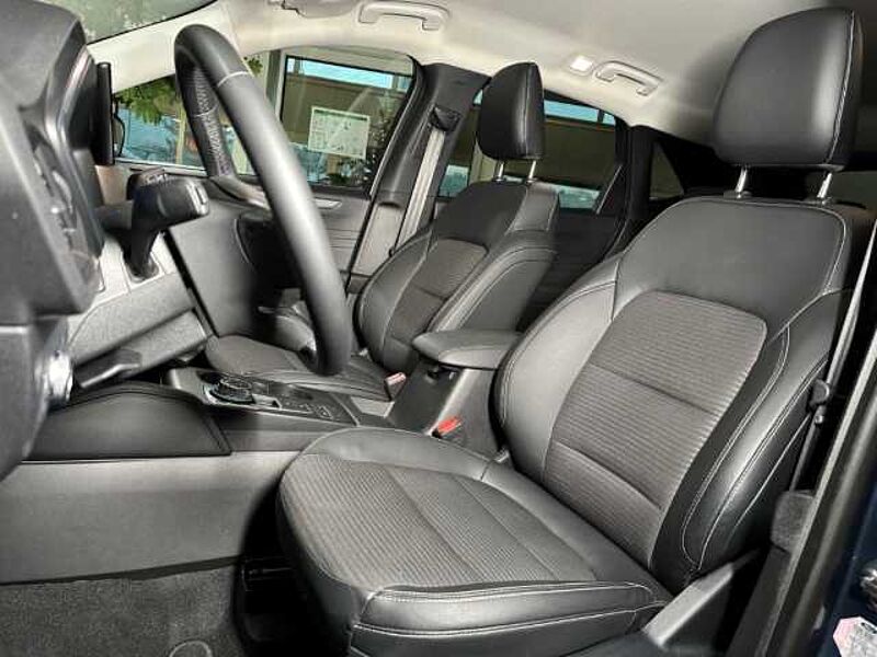 Ford Kuga Titanium X+Automatik+AHK+B&O+Kamera+Navi