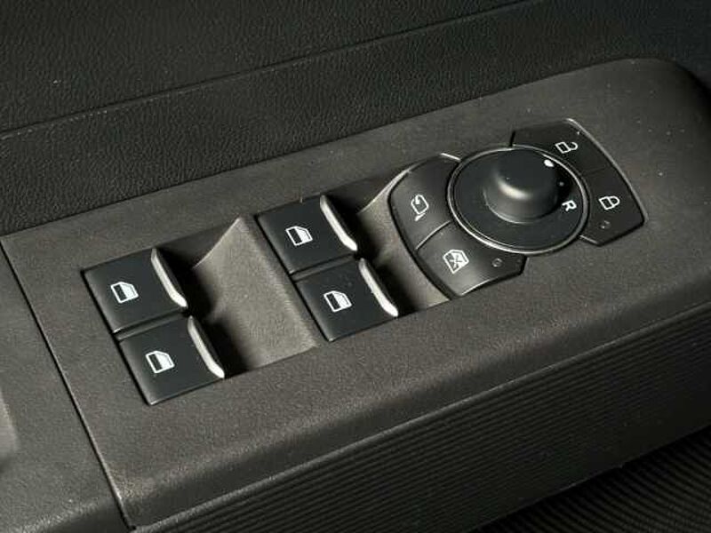 Ford Tourneo Courier Titanium+Navi+Kamera+Klima+Tempo