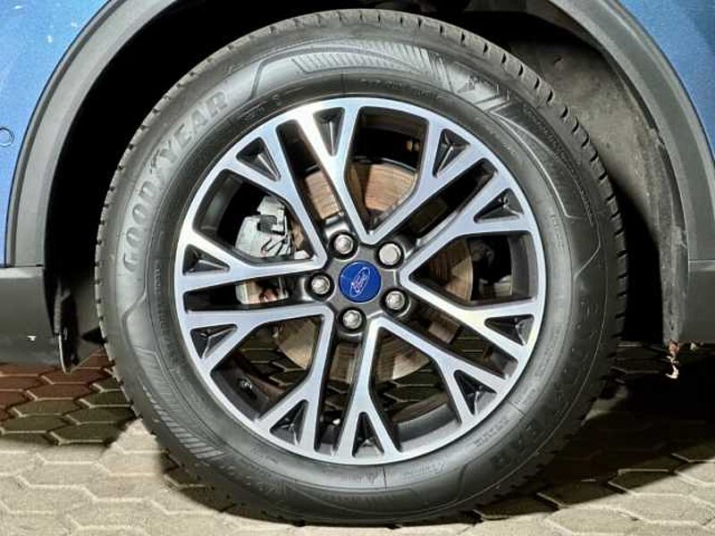 Ford Kuga Titanium X+Kamera+B&O+Key-Free+BLIS+Navi