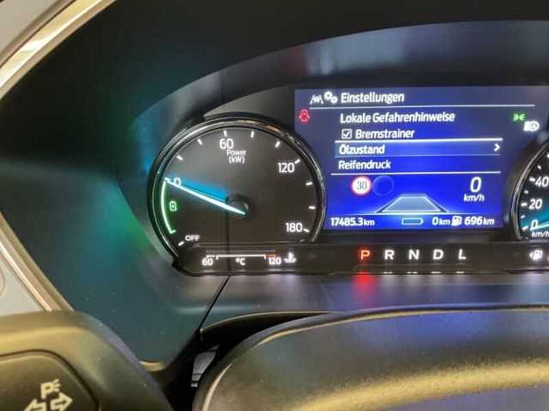 Ford Kuga PHEV Titanium-X+Rückfahrkamera+Sitzheizung PHEV Titanium-X+Rückfahrkamera+Sitzheizung