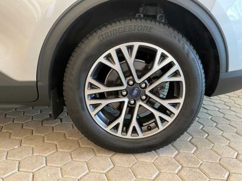 Ford Kuga PHEV Titanium-X+Rückfahrkamera+Sitzheizung PHEV Titanium-X+Rückfahrkamera+Sitzheizung