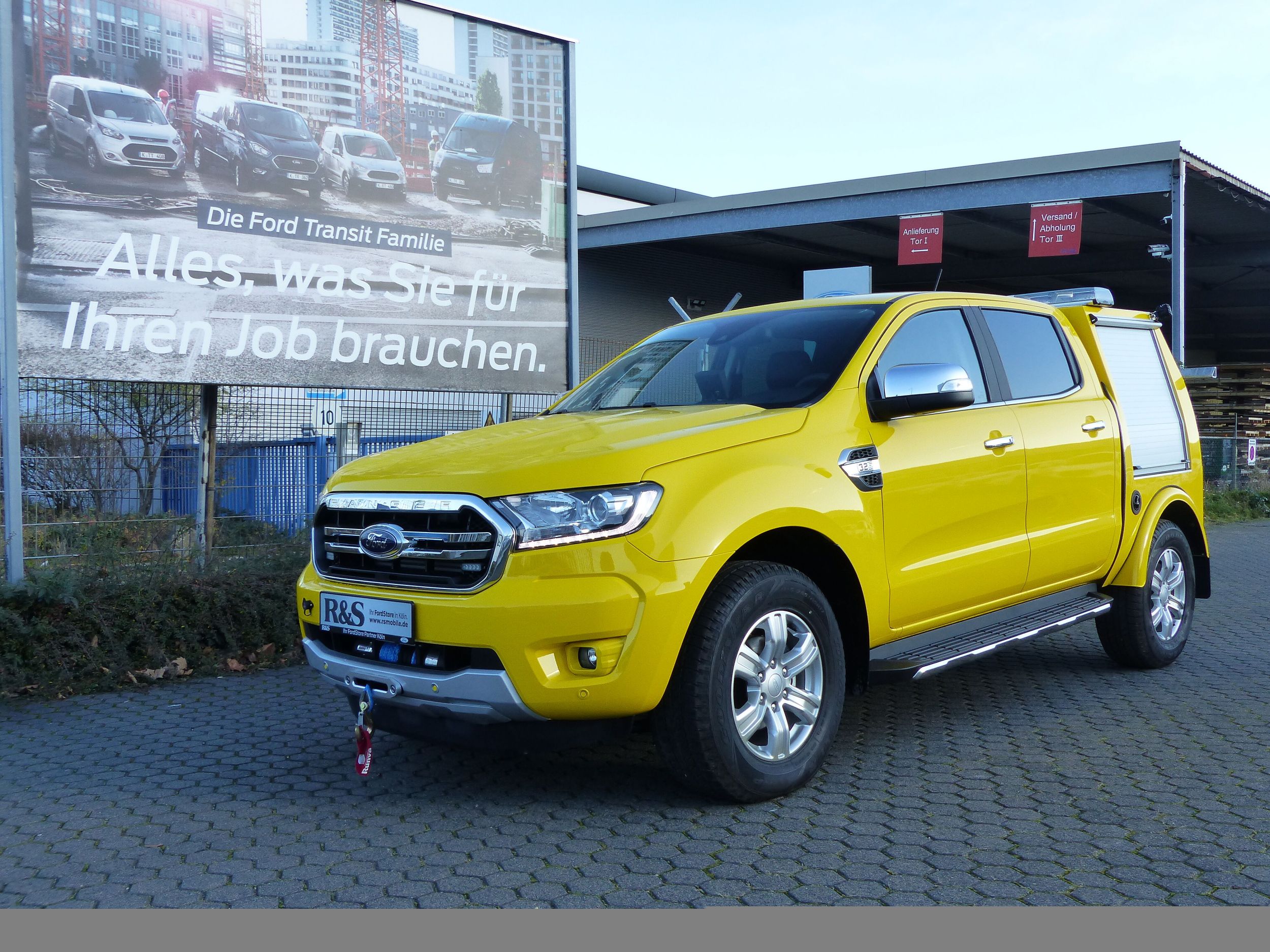 Der Ford Ranger mit Abschleppmodul von vorne gezeigt