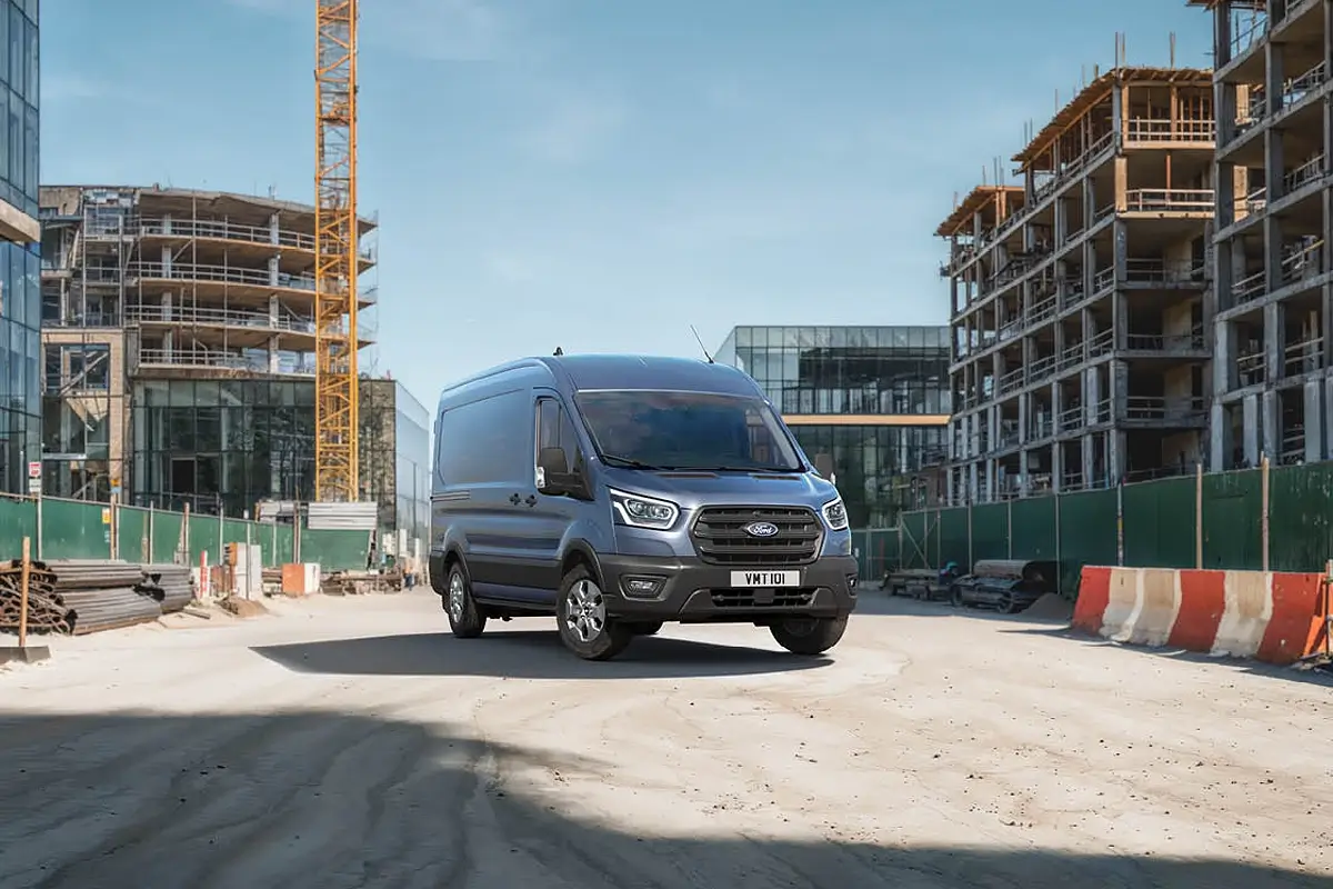 E-Auto wird aufgeladen